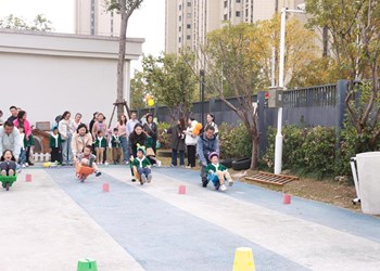 童心飞扬，运动成长